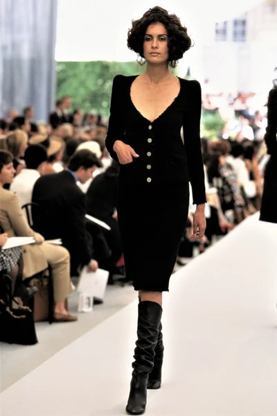 Look 28